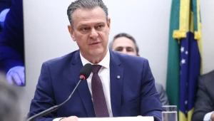 ‘Gripe aviária é uma oportunidade para mostrar robustez do sistema sanitário brasileiro’, afirma Carlos Fávaro