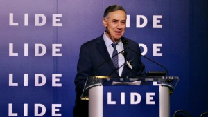 ‘Não existe tensão entre os poderes, apenas divergências’, declara Luís Roberto Barroso