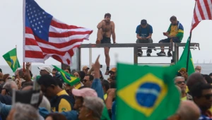 Michelle Bolsonaro critica ‘perseguição política’ do STF e classifica julgamento como ‘uma grande peça teatral’