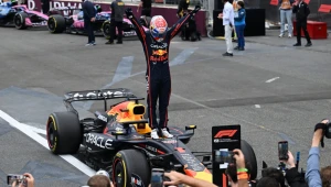 Verstappen vence o GP do Azerbaijão de ponta a ponta; Bortoleto é 11º