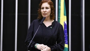 Foragida, Zambelli convoca apoiadores para ato na Paulista