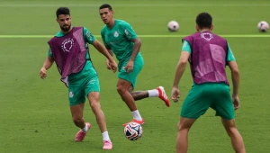 Abel comanda treino com reservas e começa a montar o Palmeiras para duelo com o Chelsea