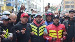 Motoboys protestam na 25 de Março após entregador ser baleado em roubo