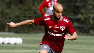 Lucas Moura enfrenta o Corinthians? Veja quais as chances de o São Paulo ter seu principal jogador no clássico