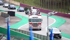 Corpo de Wilson Fittipaldi, ex-piloto de F-1, é homenageado em pista de Interlagos