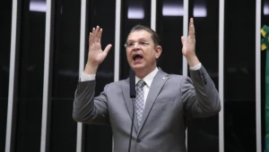 Sóstenes Cavalcante propõe PEC para limitar atuação de partidos no STF: ‘Chega de judicialização por minorias’