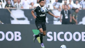 Vitinho se destaca na defesa e se credencia por avaliação na Seleção Brasileira