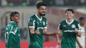 Palmeirense Flaco López é convocado pela primeira vez na Argentina e pode jogar com o ídolo Messi