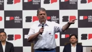 Tarcísio e Ciro Nogueira discutem cenário eleitoral para 2026