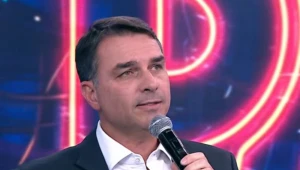 Flávio irá ao STF contra Lula por crimes de ameaça