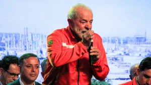 Lula defende que órgãos públicos fiscalizem o preço de combustíveis vendidos pelos postos