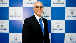 ‘Só aqui você vê um roubo de carrocinha de cachorro-quente com fuzil’, diz secretário de segurança pública do Estado do RJ