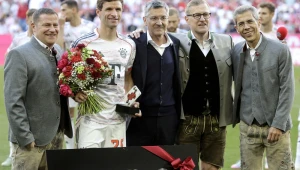 Bayern vence Borussia Mönchengladbach com comemoração do título e despedida para Müller