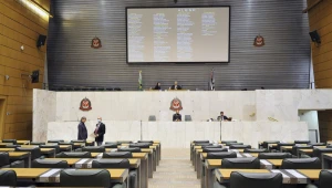 PT quer bandeira da segurança pública em SP e apresenta projetos contra roubo de celulares
