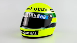 Miniatura de capacete celebra os 40 anos da primeira vitória de Ayrton Senna na Fórmula 1