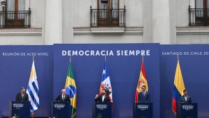 Lula diz, no Chile, que é preciso lutar contra o ‘extremismo que tenta reeditar práticas intervencionistas’
