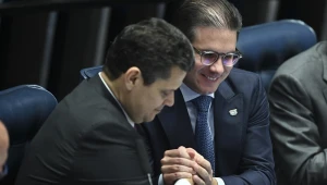 Alcolumbre e Motta dizem que Congresso está pronto ao diálogo, mas citam Lei da Reciprocidade em nota após tarifaço