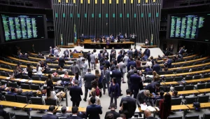 PoderData: 48% veem trabalho da Câmara como ‘péssimo’; Senado índice vai para 44%