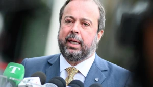 Silveira diz com queda do Brent, há real possibilidade de redução nos preços de diesel e gasolina