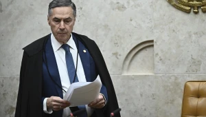 Barroso diz que democracia vive momento perigoso em todo o mundo