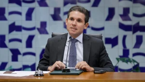‘Não dá para ficar vendendo sonho, sabendo que esse sonho não vai se realizar’, diz Hugo Motta sobre PEC 6×1