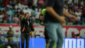 Em derrota do Atlético-MG, Cuca enxerga jogo equilibrado