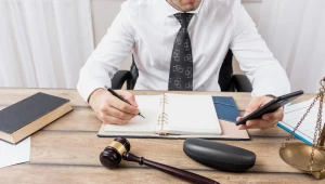 Passivo trabalhista inflado: a sangria no caixa que precisa ser estancada