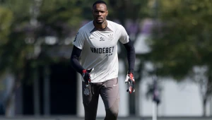 Palmeiras acerta contratação do goleiro Carlos Miguel, ex-Corinthians, por 4 mlhões de euros