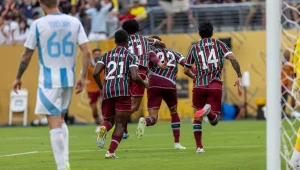 Em jogo com duas viradas, Fluminense leva susto, mas vence o Ulsan e chega à última rodada na liderança do Grupo F