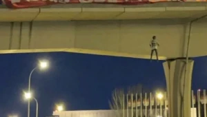 Vini Jr declara que temeu estar em perigo após saber de boneco pendurado em ponte