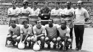A seleção de 1970 estava preparada para usar uniforme azul na Copa, se necessário