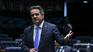 ‘Ruim para democracia’, diz Ciro Nogueira sobre obstrução na Câmara