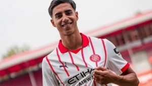 Vitor Reis, ex-Palmeiras, é anunciado pelo Girona por empréstimo do Manchester City