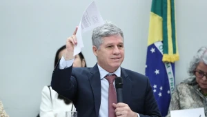 ‘Governo vai comprar perecíveis que iriam para EUA’, diz ministro do Desenvolvimento Agrário e Agricultura Familiar