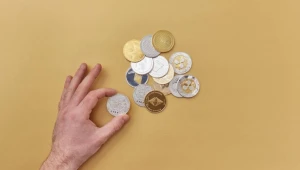 Criptomoeda ‘subvalorizada’ supera rentabilidade do Bitcoin (BTC) e pode se beneficiar de decisão do governo americano, segundo especialista