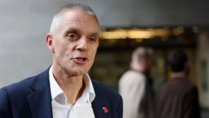 BBC deve ‘lutar’ por seu jornalismo, diz diretor demissionário ante ameaça de Trump