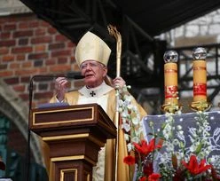Abp Jędraszewski odprawił mszę. Wcześniej miał kontakt z zakażonym? Archidiecezja tłumaczy