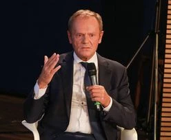 Donald Tusk krytykuje rząd. 