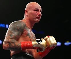 Koronawirus. Artur Szpilka udostępnił żart z godzin dla seniorów