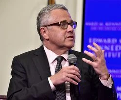 Jeffrey Toobin wyleciał z pracy. Wstydliwa kompromitacja gwiazdy dziennikarstwa