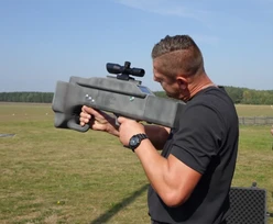Karabin przeciwko dronom. Polska broń najnowocześniejszym rozwiązaniem na świecie