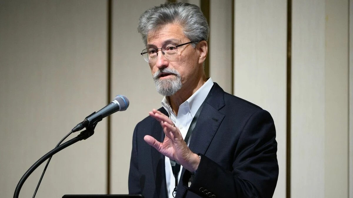 セブン&アイ､年収上限を25億円に引き上げる議案が承認…株価下落で｢再任はあり得ない｣との声も | 政治・経済・投資 | 東洋経済オンライン