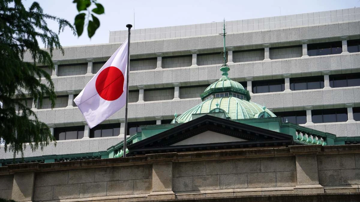 長期金利はなぜ｢29年ぶりの高水準｣まで急騰したのか？ 日銀の金融政策正常化だけが原因ではない｢国債価格下落｣の全貌 | 政治・経済・投資 | 東洋経済オンライン