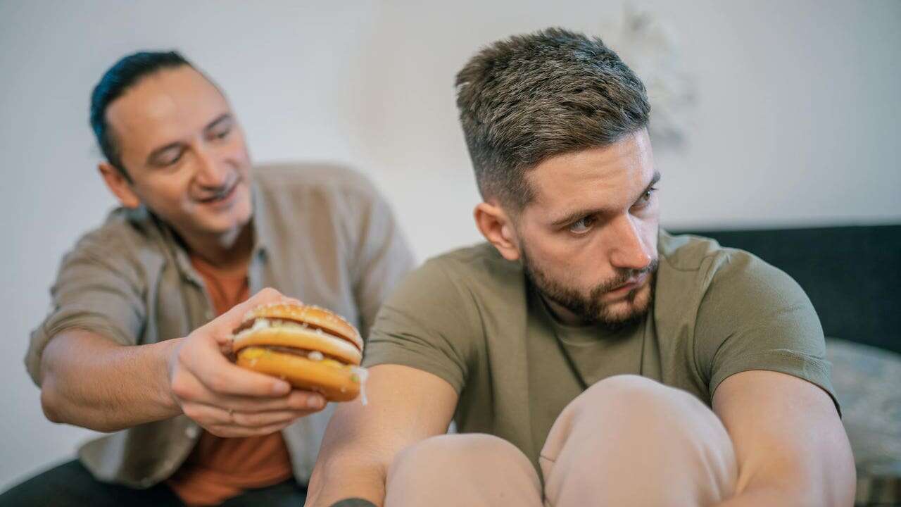 La estafa de la 'hamburguesa' llega a España: una menor ha sido el primer caso registrado