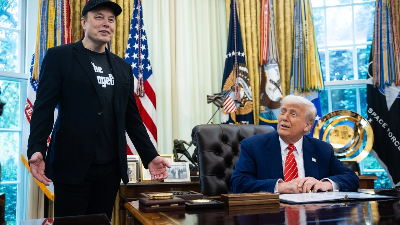 Trump revisará los contratos del Gobierno con empresas de Musk