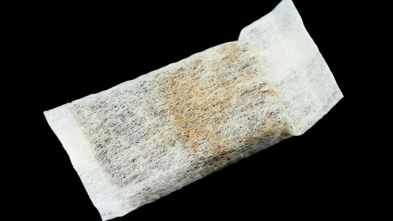 Bolsitas de cafeína para 'chutarse' por 5 euros, la moda adolescente que inquieta a los expertos: 