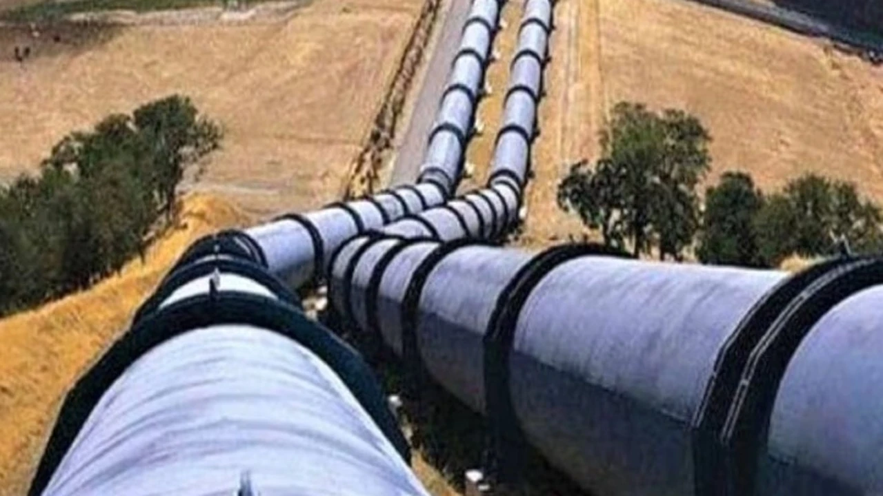 Emiratos Árabes Unidos construirá dos centrales de gas en Marruecos