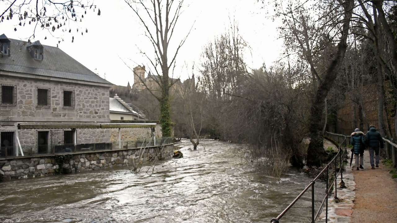 Alerta ante las crecidas de los cauces de los ríos por las lluvias