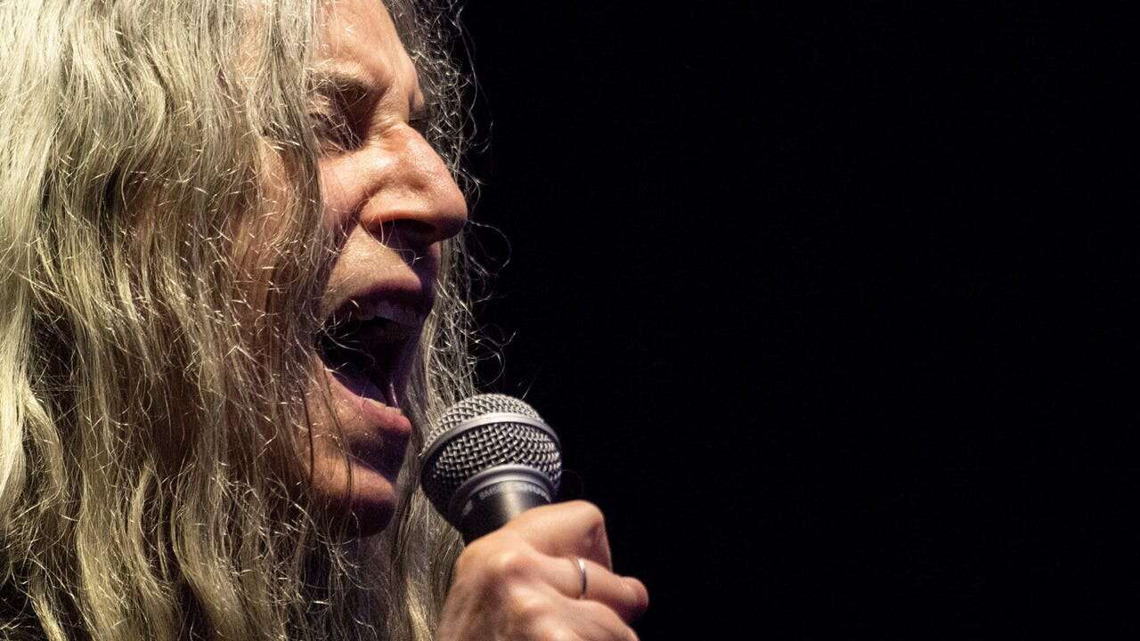 Patti Smith conquista Barcelona. La leyenda de la mujer que quiso ser Rimbaud