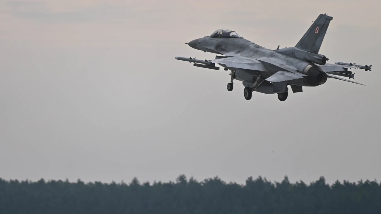 Polonia moviliza aviones de combate ante un ataque ruso en el oeste de Ucrania